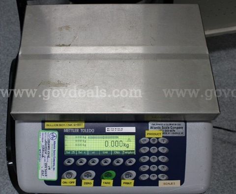 Mettler Toledo heavy duty bench mount weighing scale