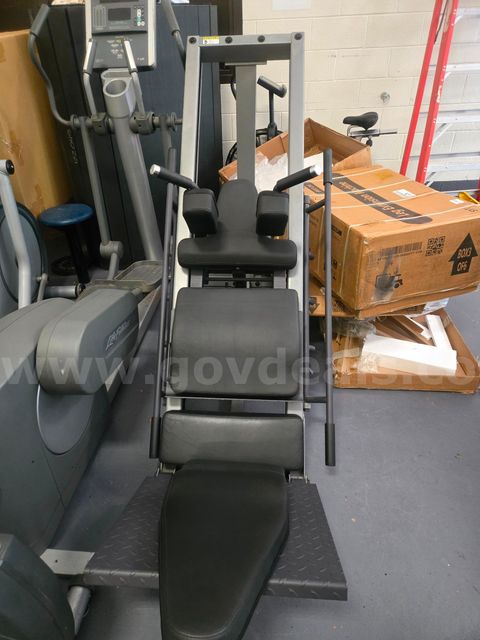 Body-Solid Leg Press / Hack Squat Machine – Dual Function – Fully Functional