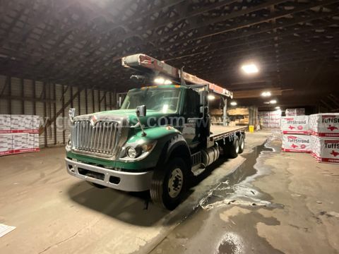 2015 Cleasby RBF Roofing Conveyor Mtd on 2016 International 7600 SBA T/A Flatbed