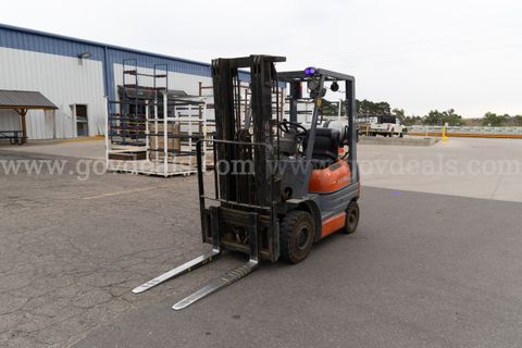 1997 Toyota 42-6FGU15 Pneumatic Tire Forklift