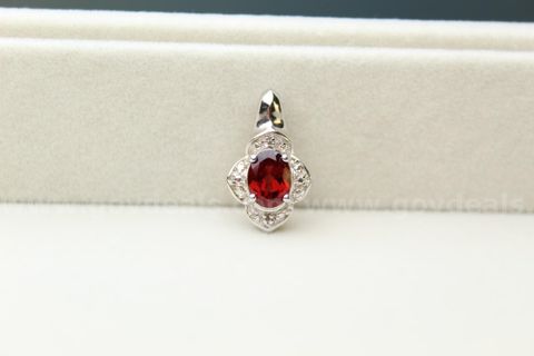 Vintage Garnet Silver Pendant
