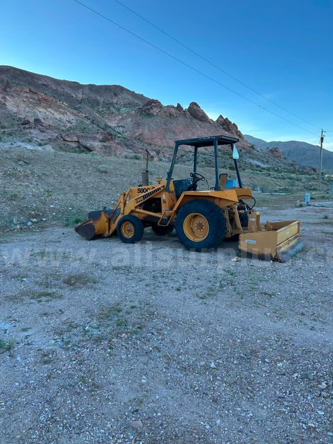Backhoe Loader, Case 580C, Qty 1