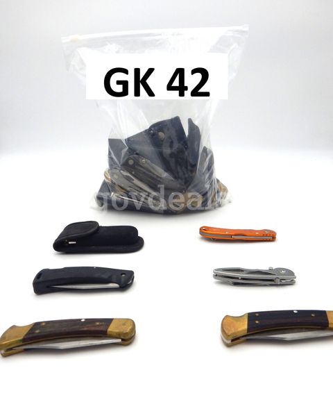 Lot GK42 (1) Bag of (40) Buck Knives