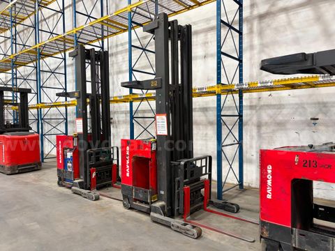 2001 Raymond EASI-R40TT 4000 lb Narrow Aisle Order Picker-Inoperable