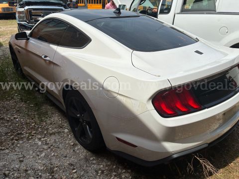 2022 Ford Mustang