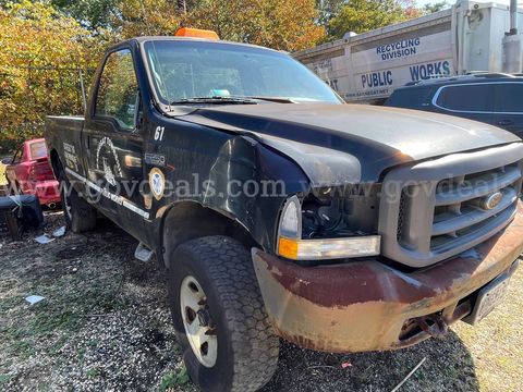 2004 Ford F-250 SD XL 4WD Pickup – 5.4L V8 – Accident Damage – NOT OPERATIONAL