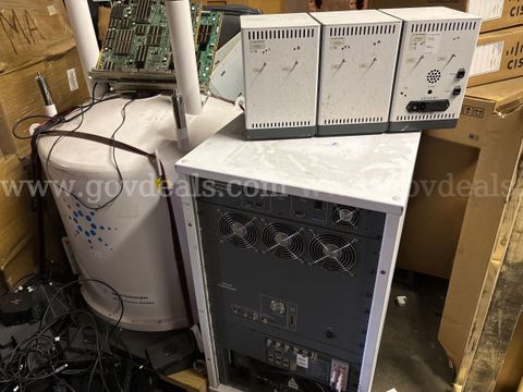 Agilent 400-MR NMR spectrometer, 400-MR Console, 400/54/ASP Shielded 400MHz magn