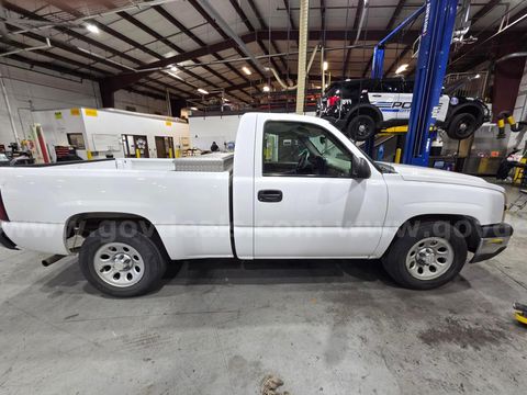2006 Chevrolet Silverado 1500 LS 2WD