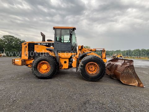 2010 Hyundai HL740‑9 Wheel Loader