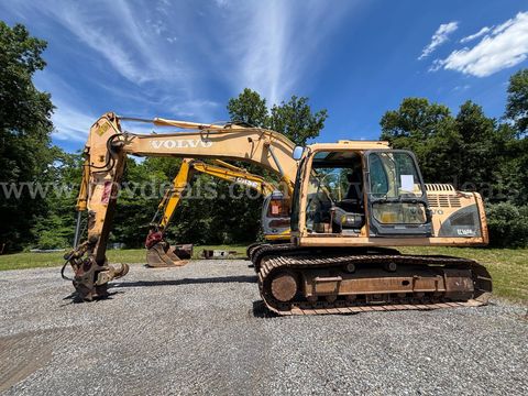 2005 Volvo EC160B Trackhoe / Excavator