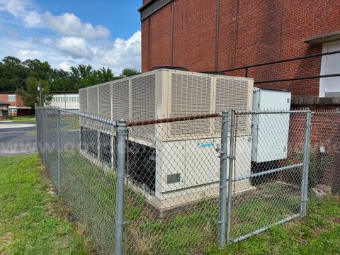 140 Ton Air Cooled Chiller