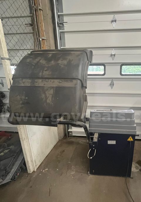 Eagle EB-1040 Computer Wheel Balancer