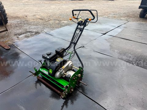 John Deere 260B Greensmower