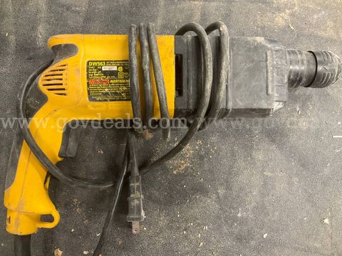 DeWalt DW563 SDS Rotary Hammer Drill 6.5A 120V Corded