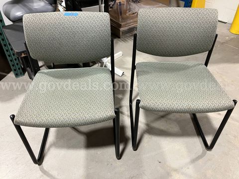 Pair of Authentic Steelcase "Player" Commercial Stackable Office / Guest Chair (Model 475480M)