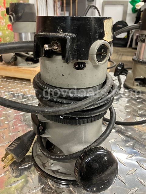 Porter-Cable Model 1001-T2 Fixed Router Base – Woodworking Tool Accessory