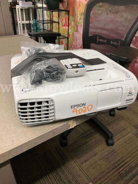 Epson PowerLite 955WH 3200 Lumens WXGA 3LCD Projector Dual HDMI H683A w/ Remote