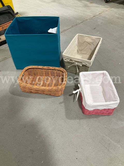 Home Storage & Closet Organization Baskets Lot of 4 - Woven Baskets w/ Liners & Teal Fabric Cube