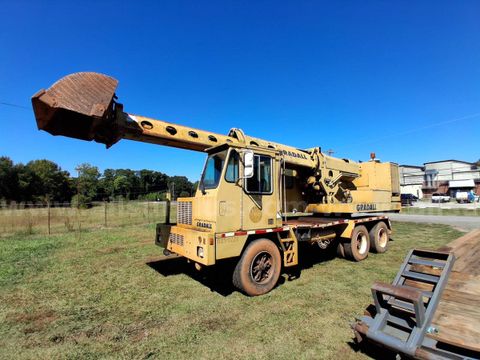 660E Gradall Excavator Truck