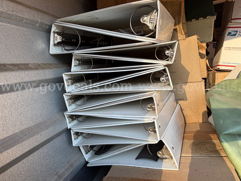 Lot Of 13 Unused Avery Dennison Economy Binders Assorted Sizes