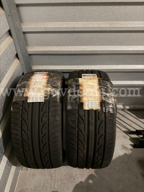 Lot Of 2 Hankook Tires Model K120 Size 235/35zr19 Brand New With Tags