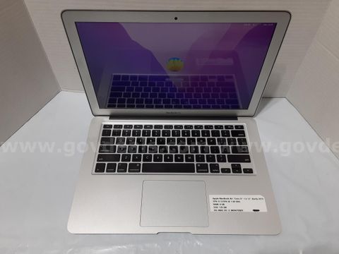 Apple MacBook Air A1466 Laptop 13" Intel Core i5-5250U 1.60GHz 8GB RAM 120GB SSD MONTEREY