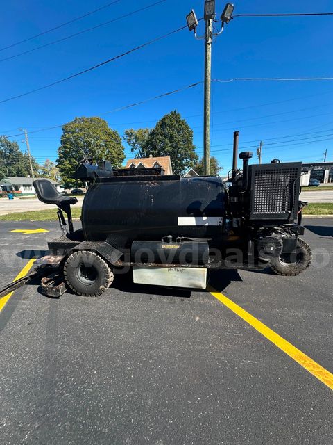 2023 SealMaster SP575 Sealcoat Machine – AWD, 950 Hours