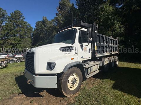 2017 Freightliner 114SD Dump Truck