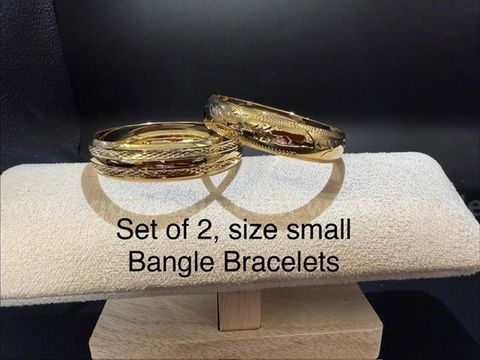 Gorgeous, Set of(2), Size Small, Real 24k Gold Filled, Diamond Cut Bangle Bracelets, 1/2" Thick