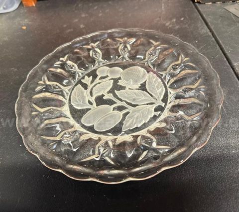 Vintage, Intaglia Glass Fruit Luncheon Plate