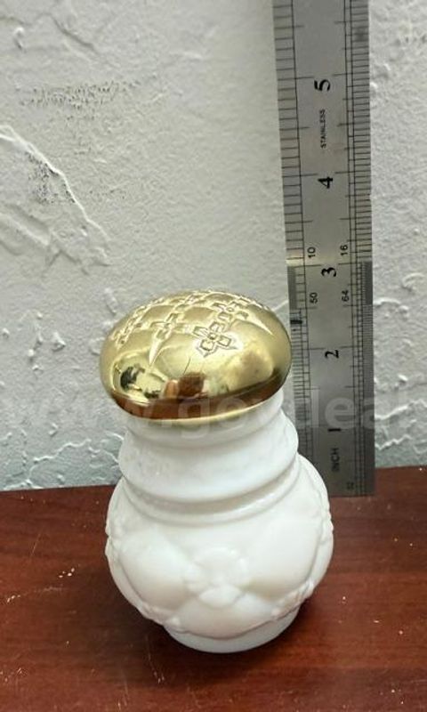 Vintage, Avon Bird of Paradise Sachet Milk Glass Powder Shaker