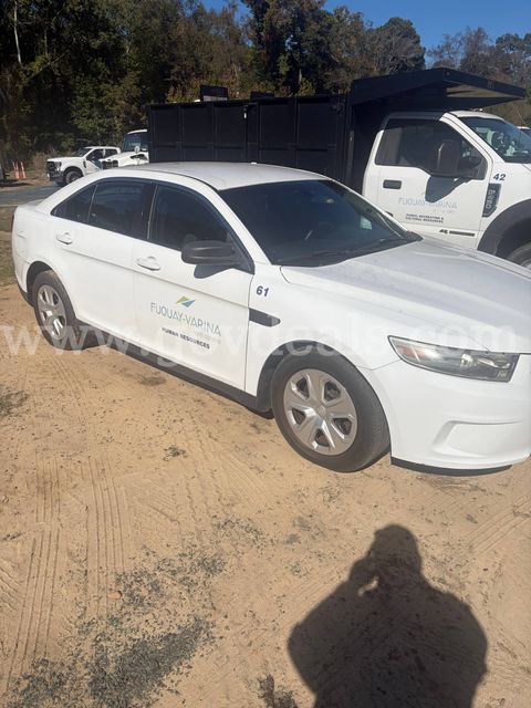 2013 Ford Taurus