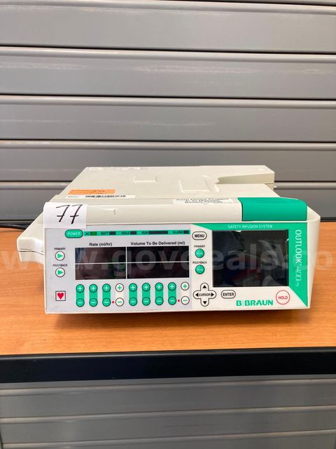 B Braun Outlook 400es Infusion Pump