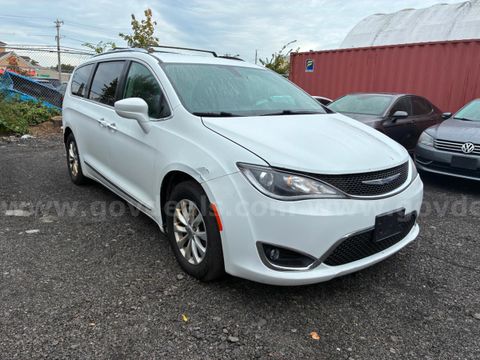 2019 Chrysler Pacifica Touring L