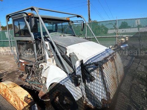 2008 Elgin Pelican Street Sweeper