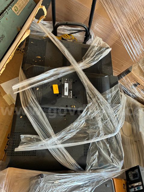(2) HD Tv's, 3 Gallon Air Compressor