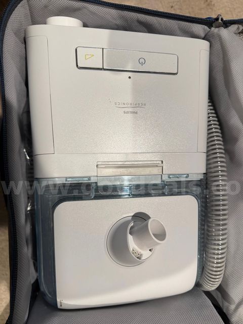 Philips Respironics DreamStation CPAP With case and power adapter READY FOR USE shipping only