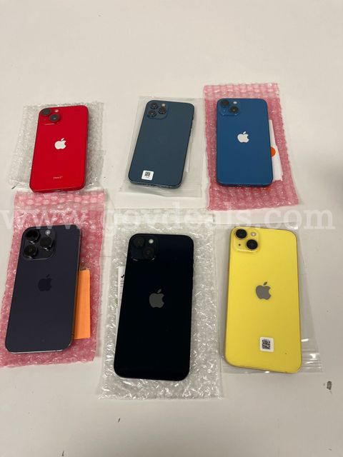Lot of 6 Mixed iPhones - Fully Functional