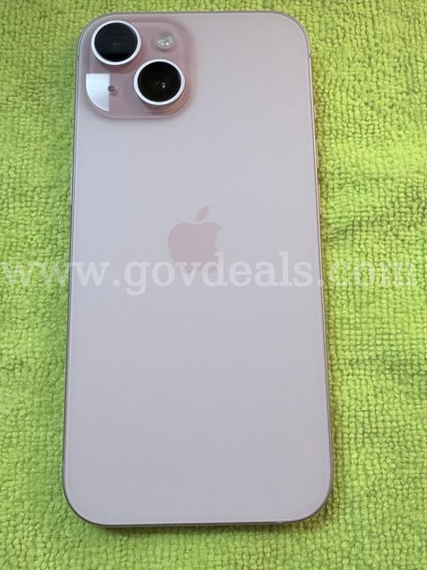 iPhone 15 128GB Unlocked, Pink 84% Battery Health(Very good condition).