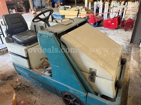 small street sweeper