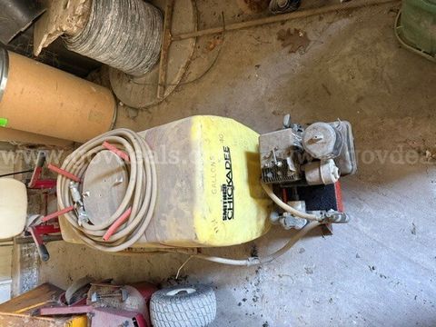 engine powered water tank small