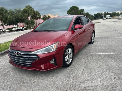 2019 Hyundai Elantra — Runs and Drives