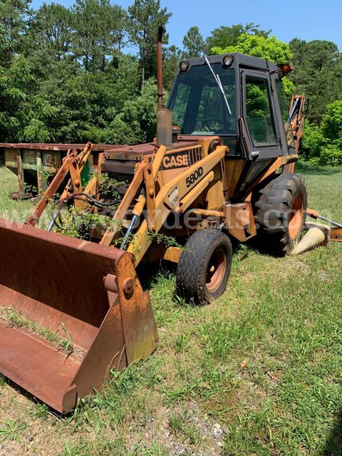 1981 Case Backhoe Model 580D