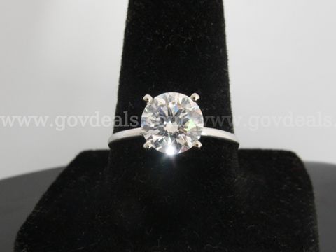 14K Gold 2.10 Carat Diamond Ring With IGI Certificate