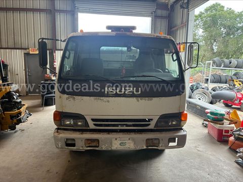 2000 Isuzu NPR