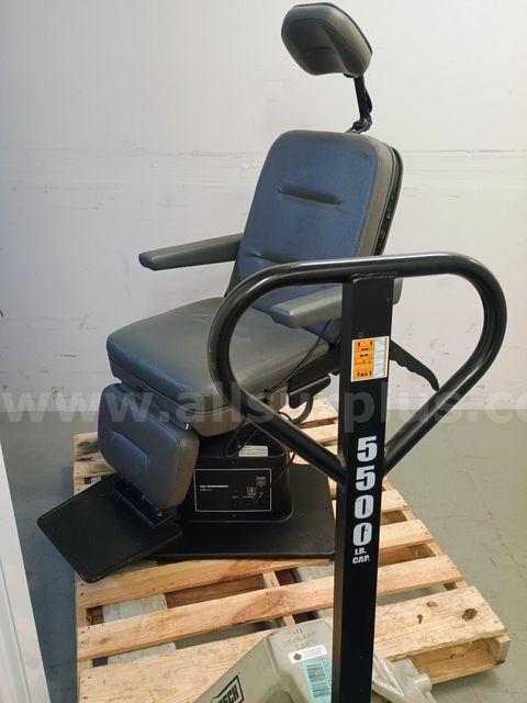 Topcon C4H Powered Ophthalmic Exam Chair w/ Headrest, Armrests & Footrest *NO Reserve*