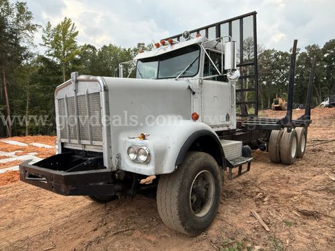 1975 Kenworth C523 T/A Logging Truck