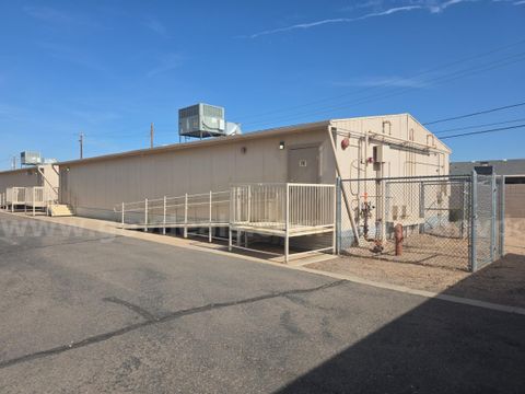 1983 Custom Craft Mfg Co. 68' x 28' Double-Wide Manufactured Portable Classroom Building