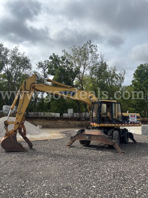 Caterpillar M320 Wheeled Excavator