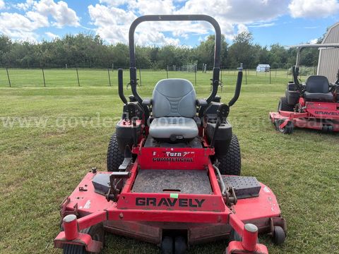 72" Gravely ProTurn 266 Commercial Lawnmower